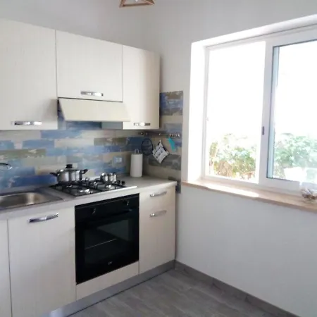 With One Bedroom In Marina Di With Wifi Modica